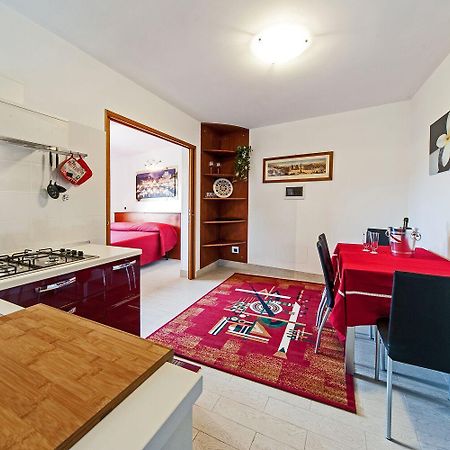 Mons Aureus Resort Рим Экстерьер фото